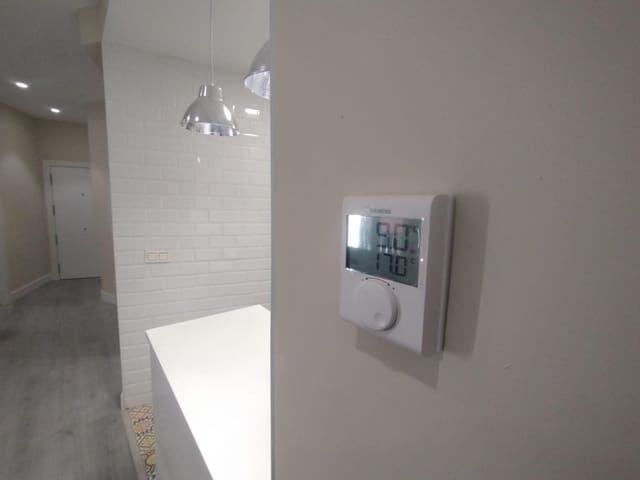 2 soveværelse Lejlighed til leje i León by - € 740 (Ref: 9497260)