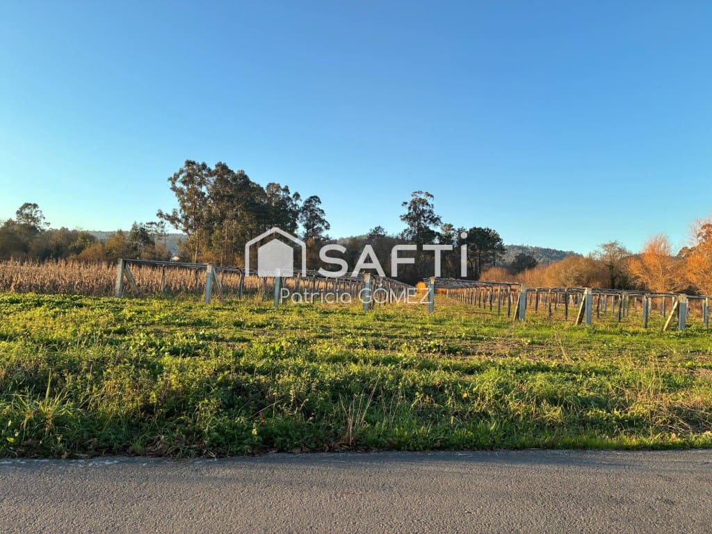 Finca/Casa Rural de 3 habitaciones en Vilanova de Arousa en venta - 400.000 € (Ref: 9497261)