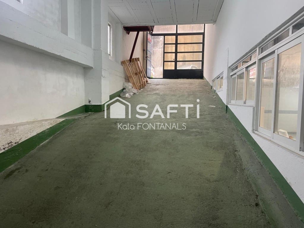 Erhverv til salg i Santiago de Compostela med garage - € 96.000 (Ref: 9497262)