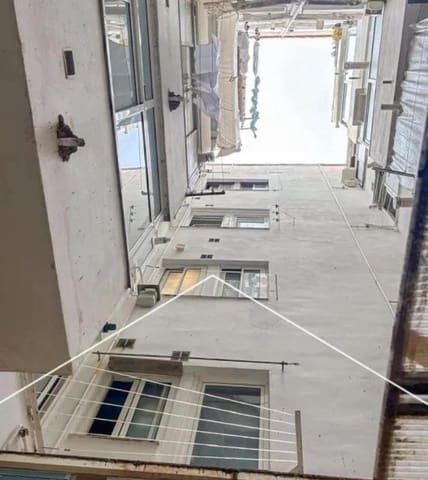 Erhverv til salg i Esplugues de Llobregat - € 150.000 (Ref: 9497263)