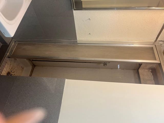 Erhverv til salg i Esplugues de Llobregat - € 150.000 (Ref: 9497263)