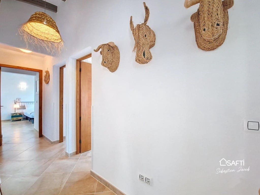 5 soveværelse Villa til salg i Pego med swimmingpool - € 895.000 (Ref: 9502137)