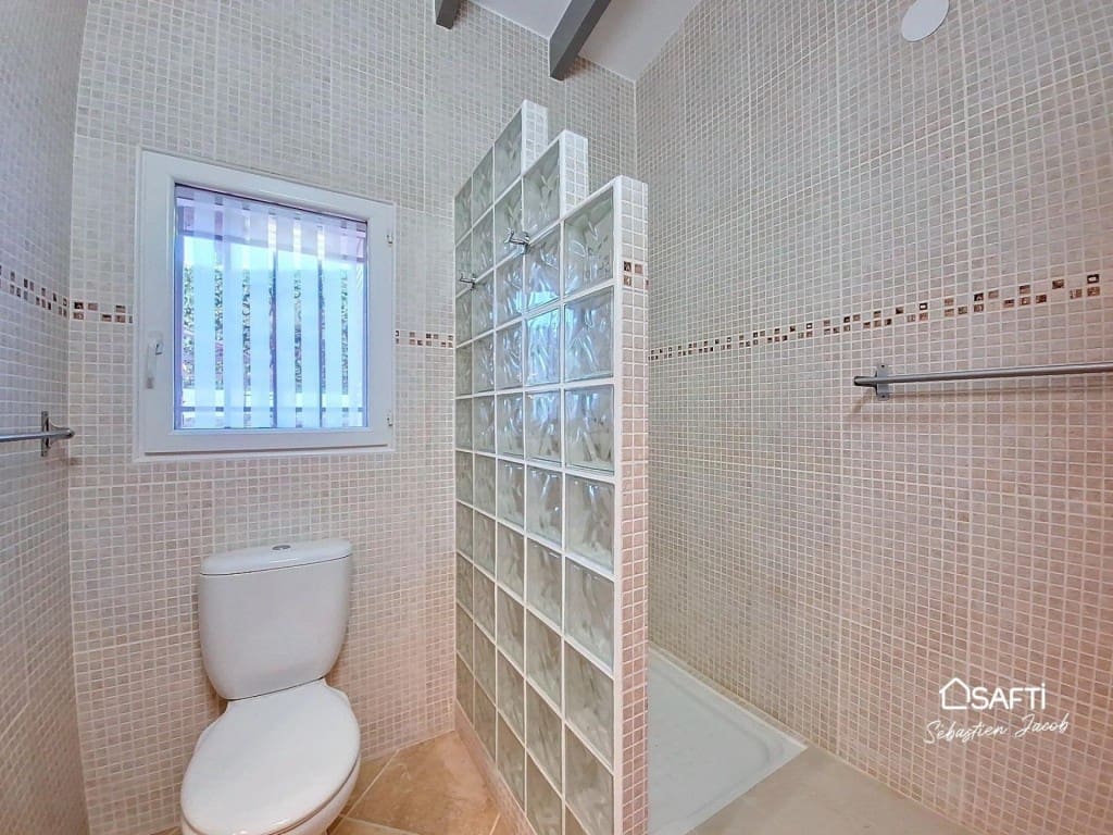 5 soveværelse Villa til salg i Pego med swimmingpool - € 895.000 (Ref: 9502137)