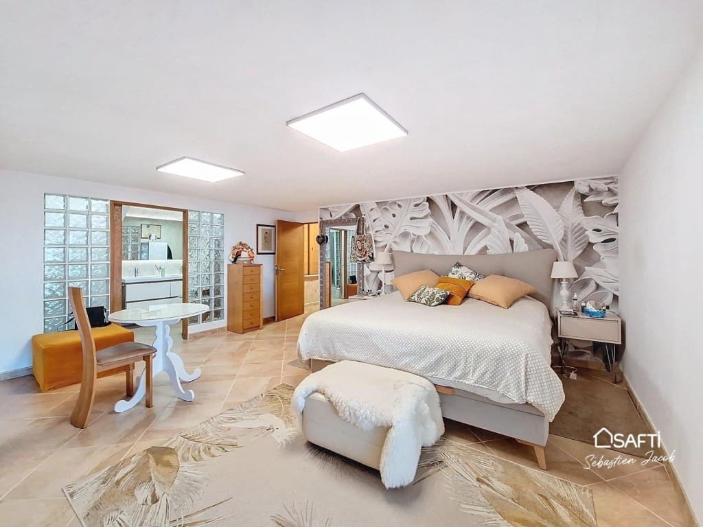 5 soveværelse Villa til salg i Pego med swimmingpool - € 895.000 (Ref: 9502137)