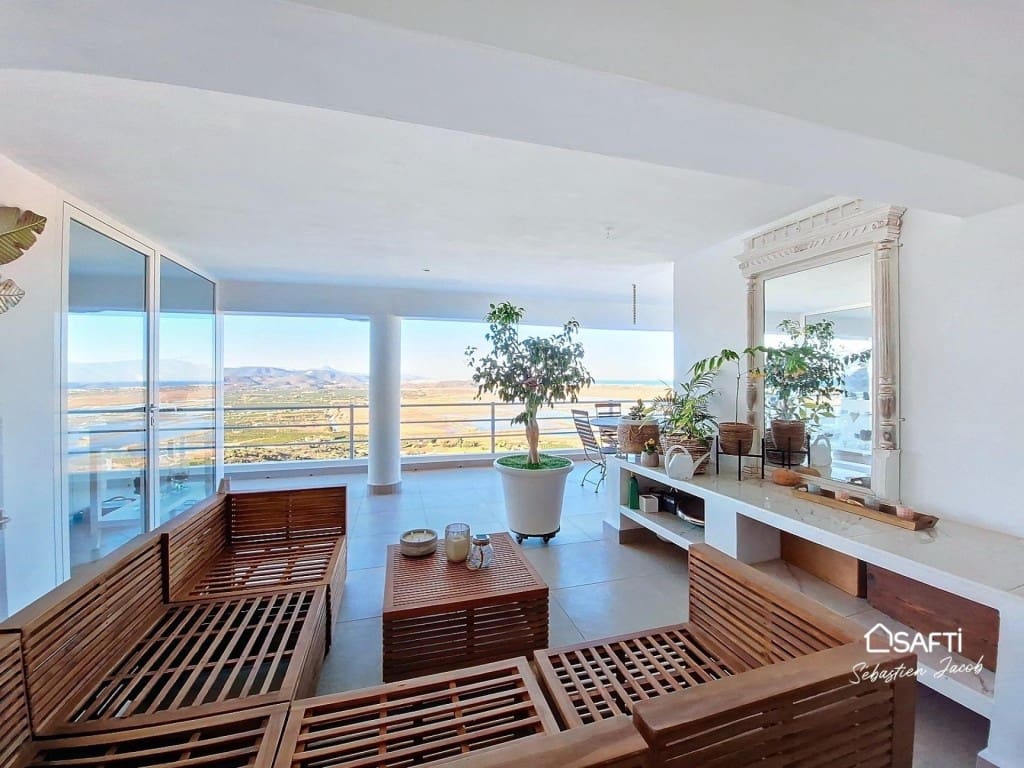 5 soveværelse Villa til salg i Pego med swimmingpool - € 895.000 (Ref: 9502137)