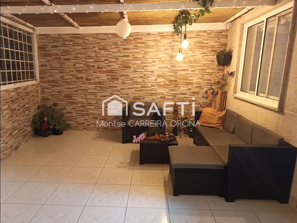 2 bedroom Apartment for rent in Santiago de Compostela - € 850 (Ref: 9502141)