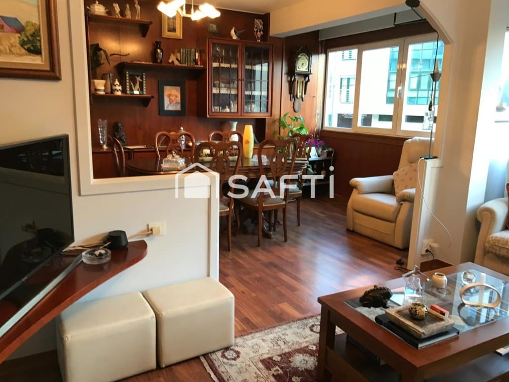 5 sovrum Radhus till salu i Santiago de Compostela - 555 000 € (Ref: 9502142)