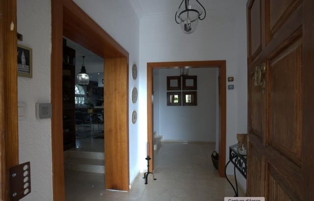 4 soveværelse Finca/Landehus til salg i Manzanilla med swimmingpool garage - € 395.000 (Ref: 9502145)