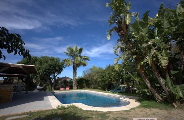 4 soveværelse Finca/Landehus til salg i Manzanilla med swimmingpool garage - € 395.000 (Ref: 9502145)