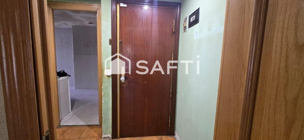 4 bedroom Apartment for sale in Parla - € 229,000 (Ref: 9502146)