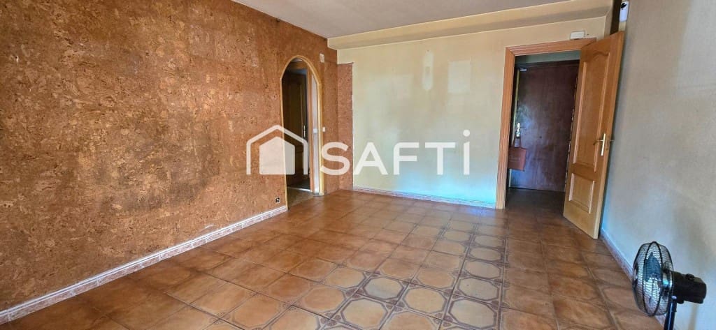 4 bedroom Apartment for sale in Parla - € 229,000 (Ref: 9502146)