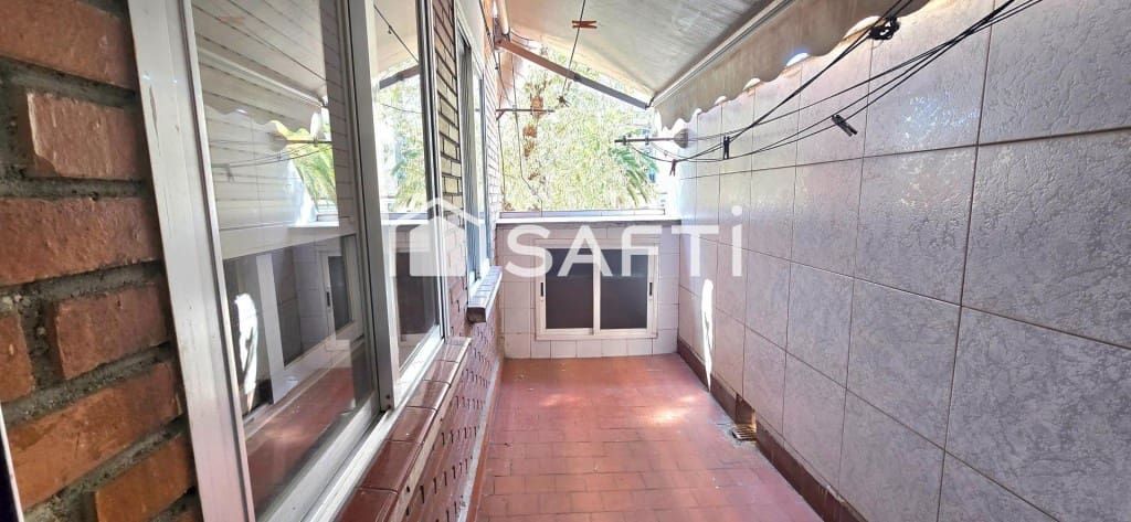 4 bedroom Apartment for sale in Parla - € 229,000 (Ref: 9502146)