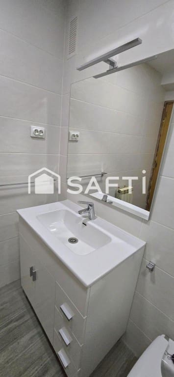 4 bedroom Apartment for sale in Parla - € 229,000 (Ref: 9502146)