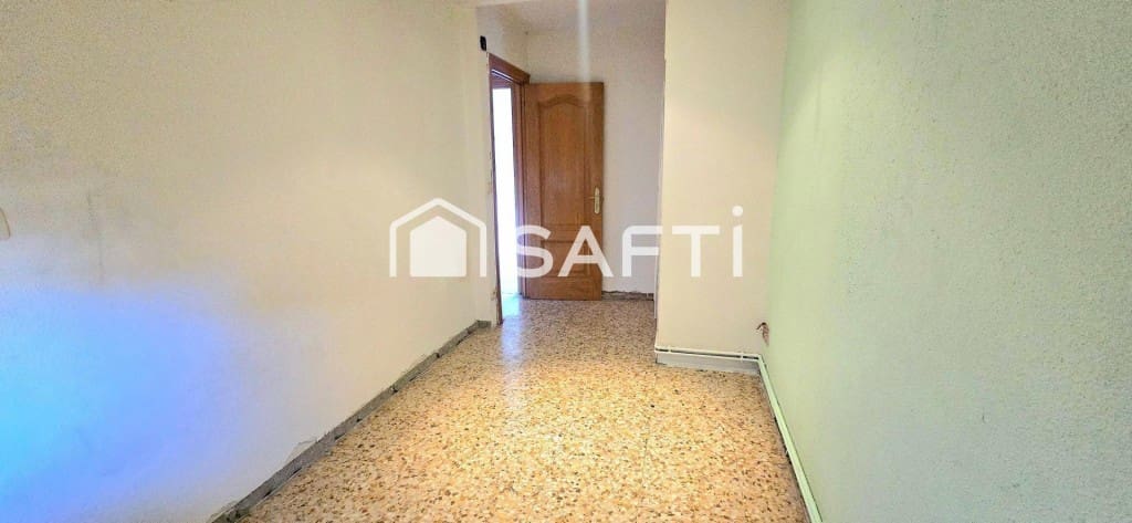 4 bedroom Apartment for sale in Parla - € 229,000 (Ref: 9502146)