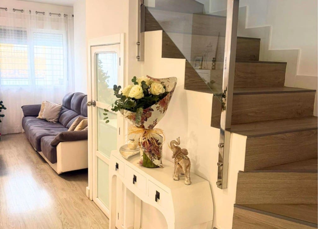 4 sovrum Villa till salu i Los Alcazares - 250 000 € (Ref: 9502150)