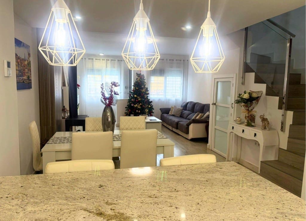 4 sovrum Villa till salu i Los Alcazares - 250 000 € (Ref: 9502150)