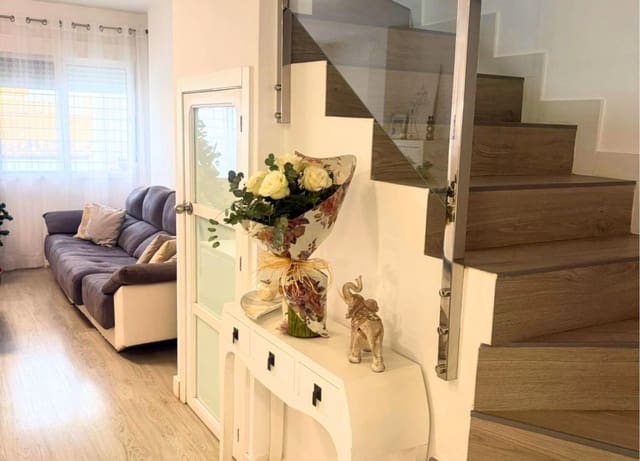 4 sovrum Villa till salu i Centro, Los Alcázares - 250 000 € (Ref: 9502150)