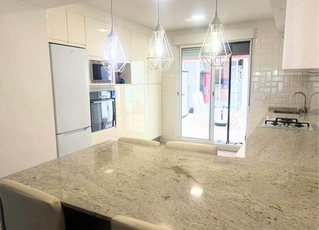 4 sovrum Villa till salu i Centro, Los Alcázares - 250 000 € (Ref: 9502150)