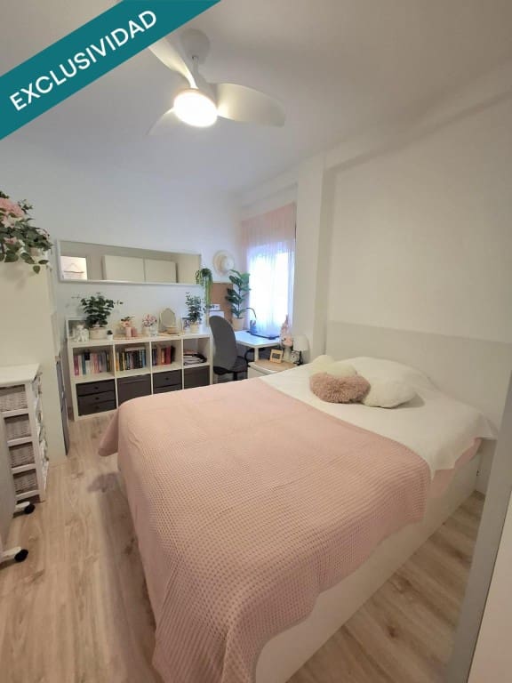 3 bedroom Apartment for sale in Castello de la Plana - € 139,000 (Ref: 9502152)