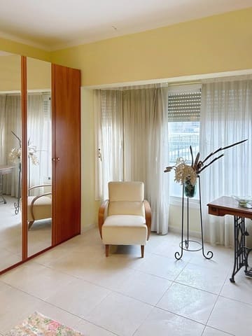 4 slaapkamer Rijtjeshuis te koop in Riudoms - € 270.000 (Ref: 9502153)