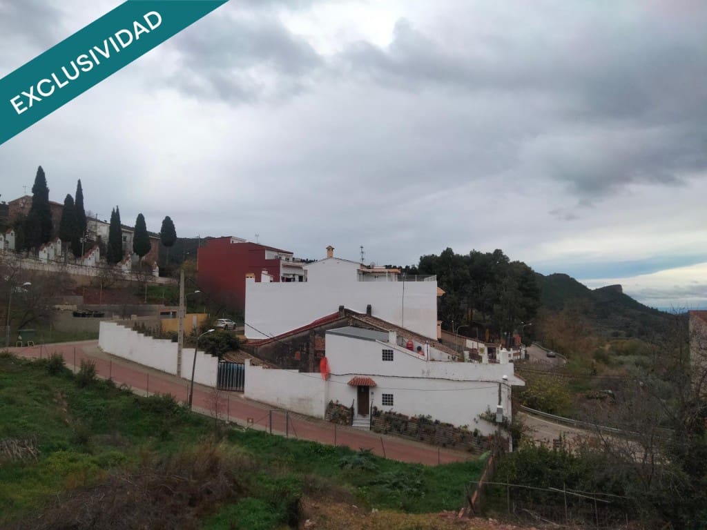 4 bedroom Villa for sale in Gatova with garage - € 199,000 (Ref: 9502154)
