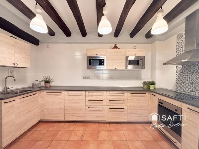 10 soverom Finca/Herregård til salgs i Piera med svømmebasseng - € 1 250 000 (Ref: 9502155)