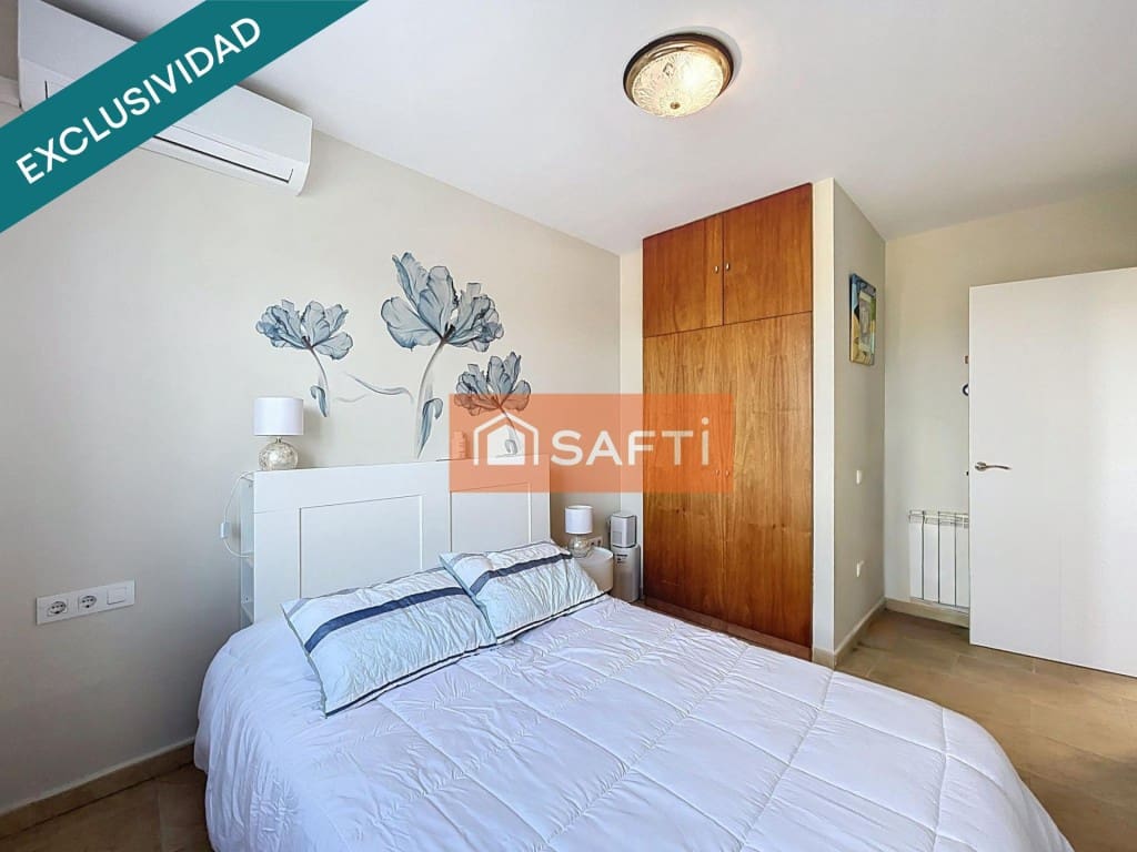 5 bedroom Villa for sale in Pacs del Penedes with pool garage - € 450,000 (Ref: 9504032)