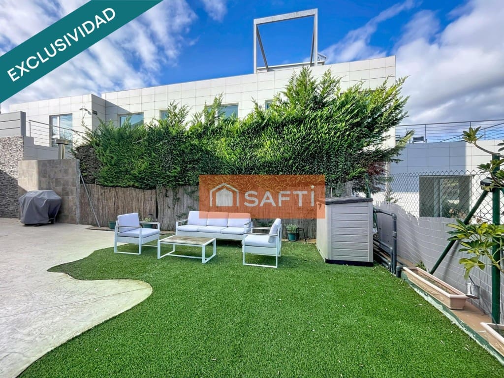 5 bedroom Villa for sale in Pacs del Penedes with pool garage - € 450,000 (Ref: 9504032)