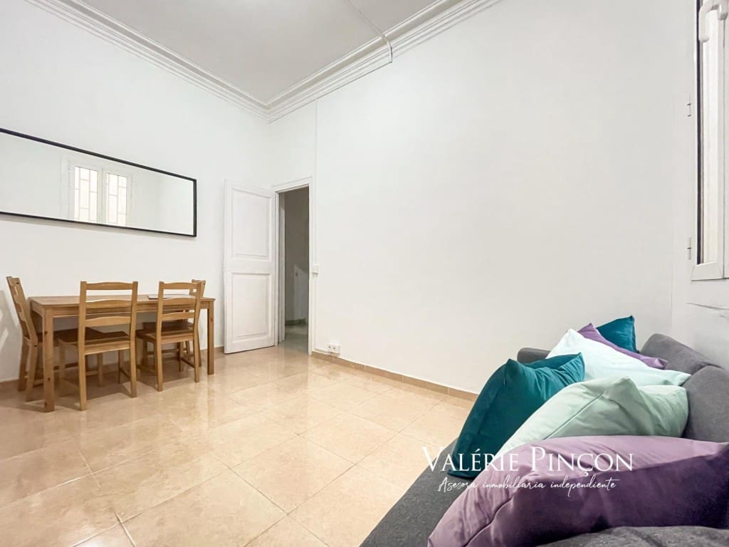 6 soveværelse Lejlighed til salg i Barcelona by - € 490.000 (Ref: 9504033)