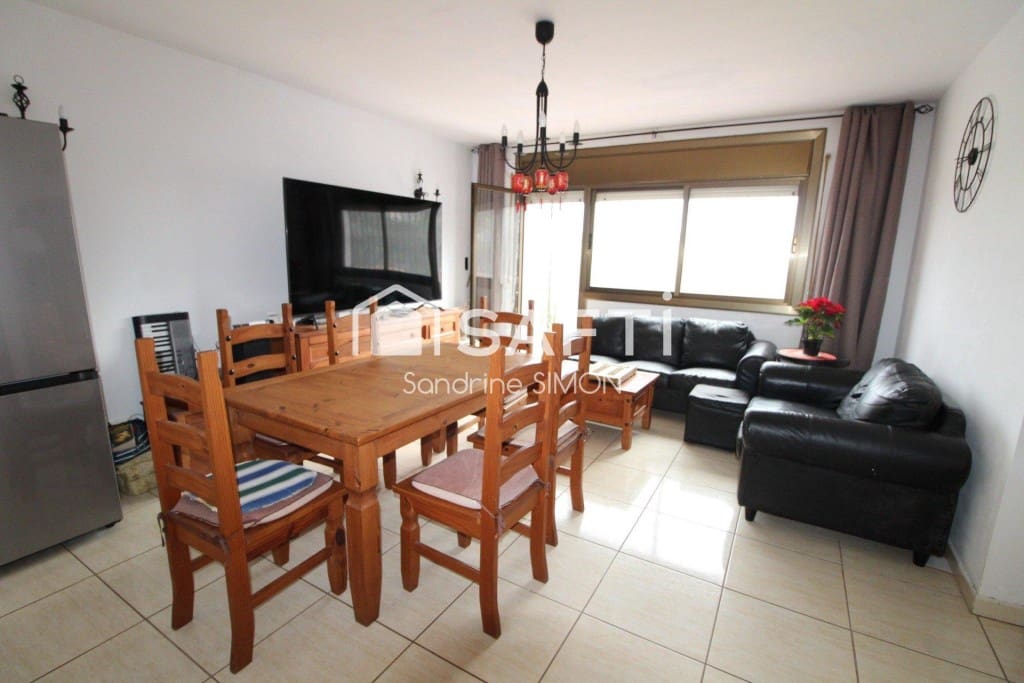 4 bedroom Villa for sale in Lloret de Mar with pool garage - € 290,000 (Ref: 9504034)