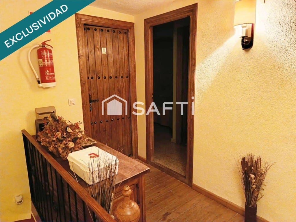 Local Comercial en Los Navalucillos en venta - 240.000 € (Ref: 9504036)