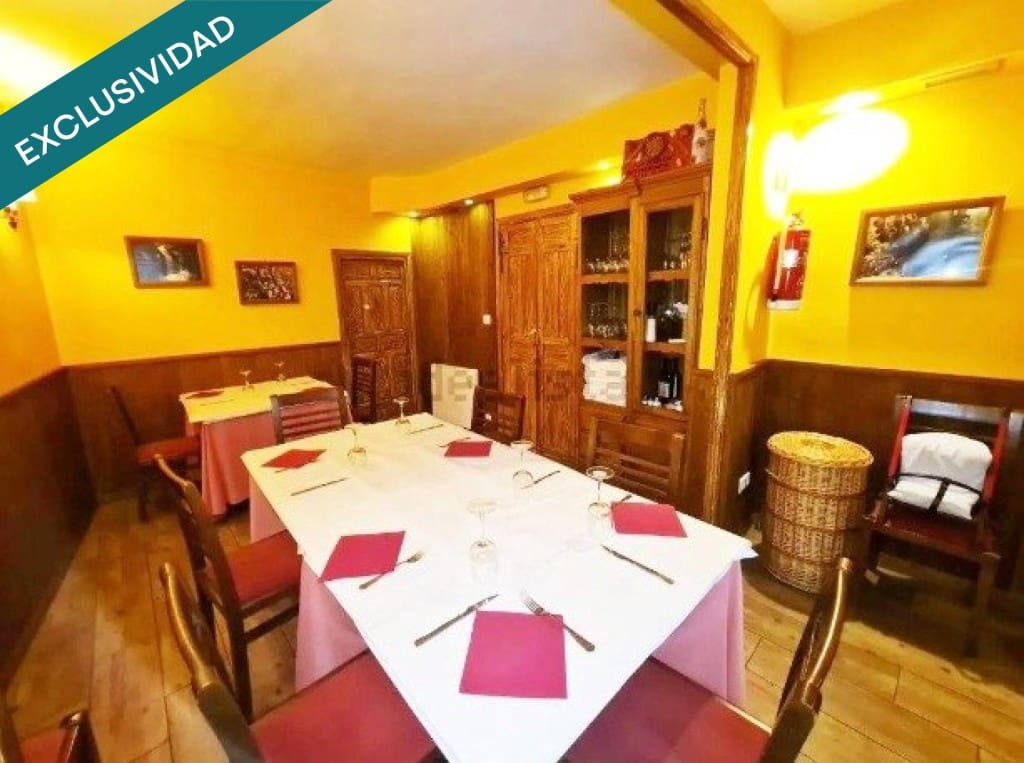 Local Comercial en Los Navalucillos en venta - 240.000 € (Ref: 9504036)