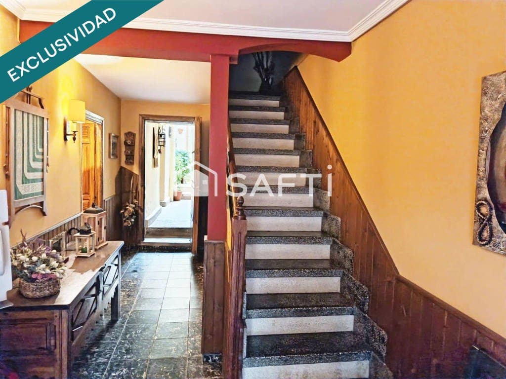 Local Comercial en Los Navalucillos en venta - 240.000 € (Ref: 9504036)