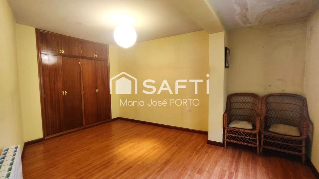 2 soverom Leilighet til salgs i Leon by - € 165 000 (Ref: 9504037)