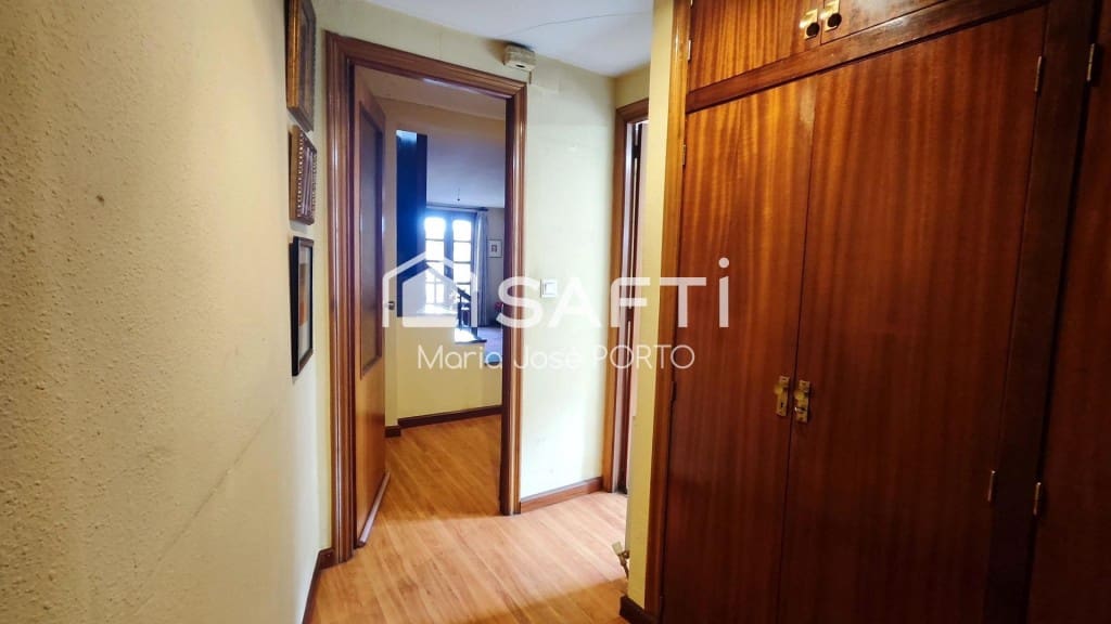 2 soverom Leilighet til salgs i Leon by - € 165 000 (Ref: 9504037)