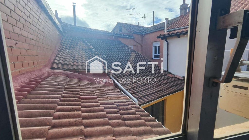 2 soverom Leilighet til salgs i Leon by - € 165 000 (Ref: 9504037)