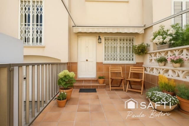 5 soverom Rekkehus til salgs i Vilanova i la Geltrú med garasje - € 345 000 (Ref: 9504041)