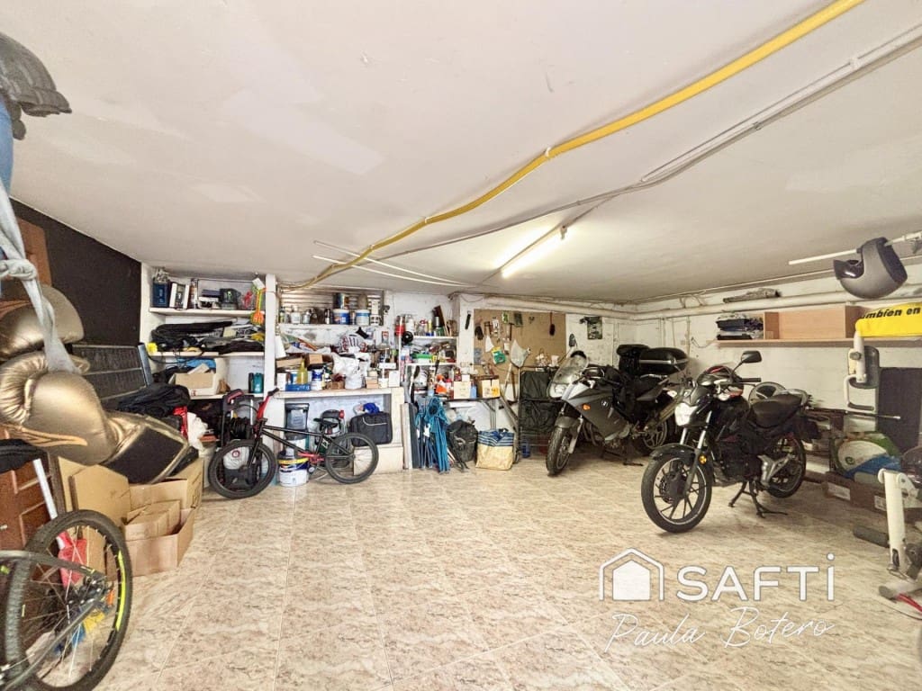 5 sovrum Radhus till salu i Vilanova i la Geltru med garage - 345 000 € (Ref: 9504041)