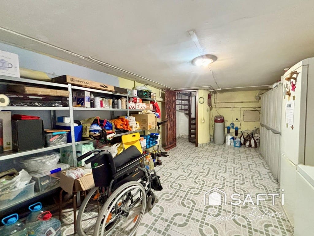 5 sovrum Radhus till salu i Vilanova i la Geltru med garage - 345 000 € (Ref: 9504041)