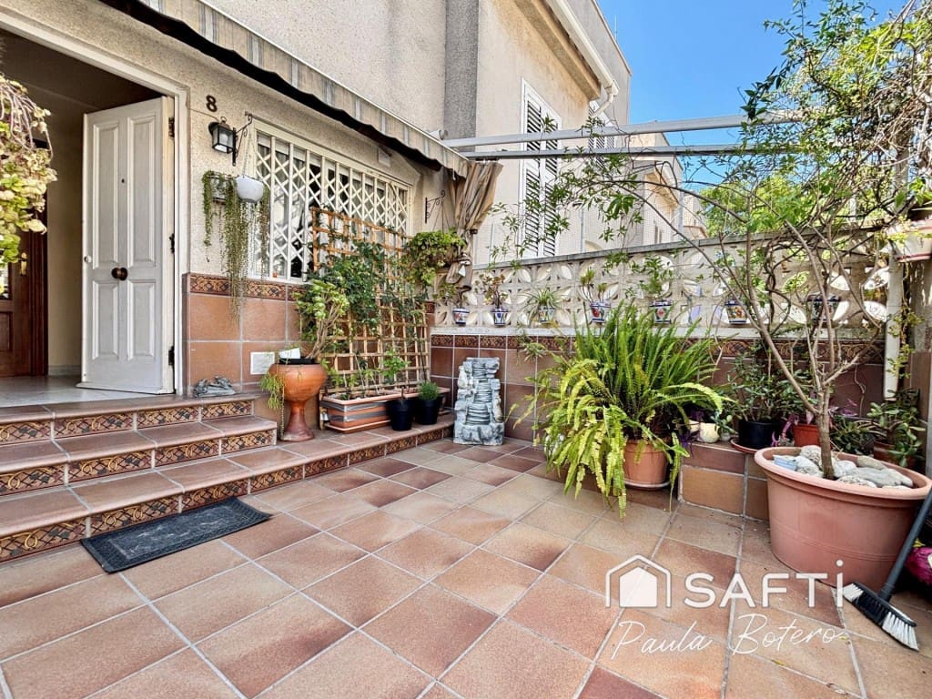 5 sovrum Radhus till salu i Vilanova i la Geltru med garage - 345 000 € (Ref: 9504041)