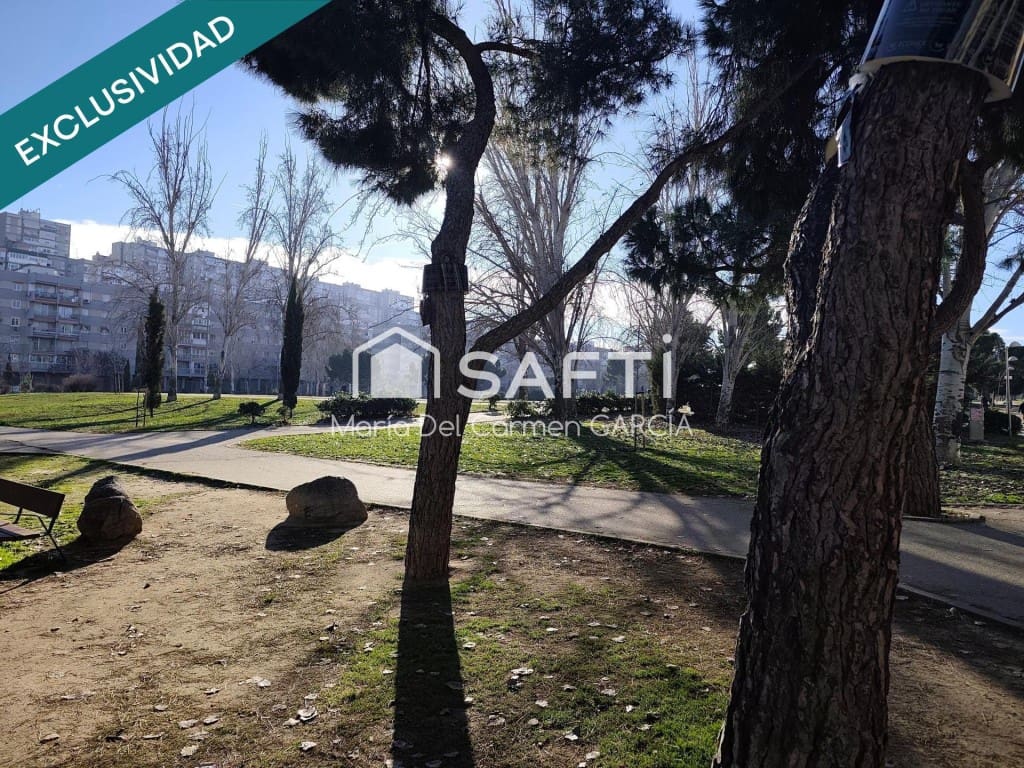 3 slaapkamer Appartement te koop in Madrid stad - € 246.000 (Ref: 9504042)