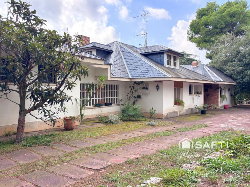 Finca/Casa Rural de 5 habitaciones en Sant Feliu de Codines en venta con piscina garaje - 680.000 € (Ref: 9504044)