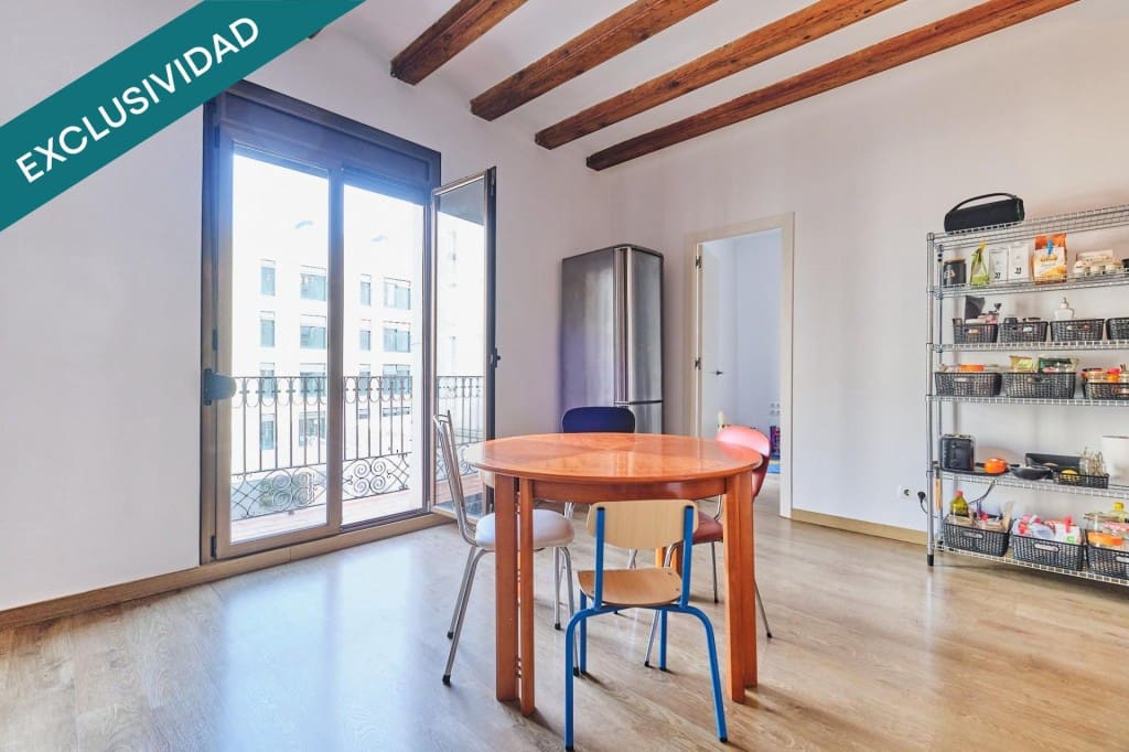 3 bedroom Apartment for sale in Barcelona city - € 299,000 (Ref: 9508724)