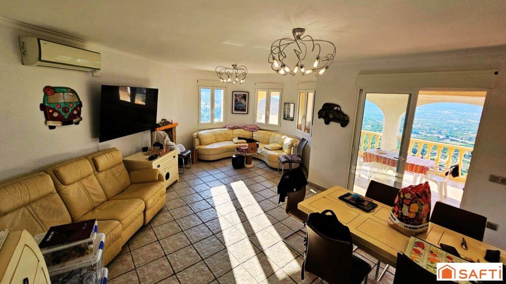 4 soveværelse Villa til salg i Pedreguer med swimmingpool - € 1.300.000 (Ref: 9508727)