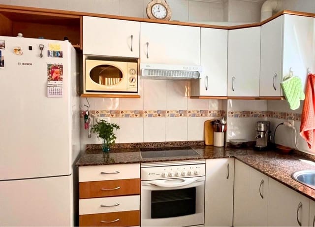 2 slaapkamer Appartement te koop in Centro, Los Alcázares met zwembad garage - € 170.000 (Ref: 9508730)