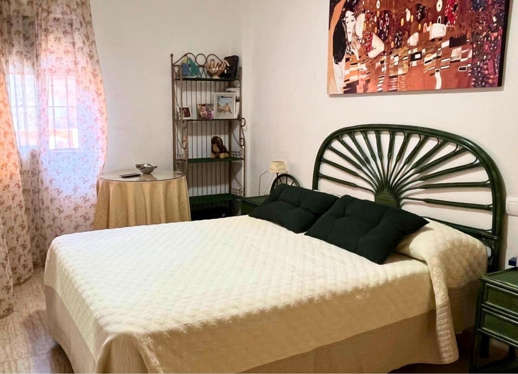 2 slaapkamer Appartement te koop in Los Alcazares met zwembad garage - € 170.000 (Ref: 9508730)