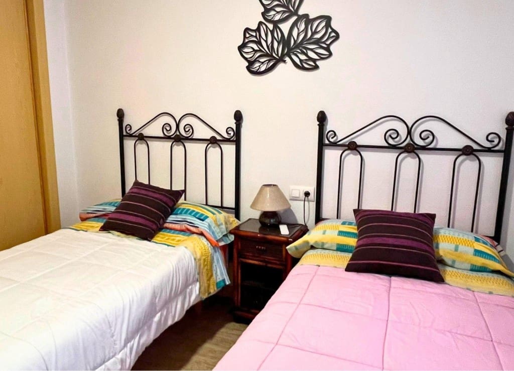 2 slaapkamer Appartement te koop in Los Alcazares met zwembad garage - € 170.000 (Ref: 9508730)