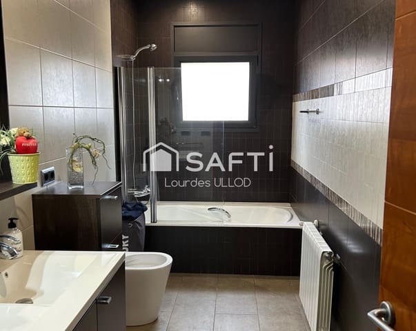 3 soverom Villa til salgs i Vilacolum, Torroella de Fluvià med svømmebasseng garasje - € 499 000 (Ref: 9508733)