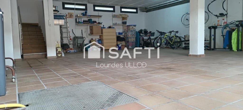 3 bedroom Villa for sale in Torroella de Fluvia with pool garage - € 499,000 (Ref: 9508733)