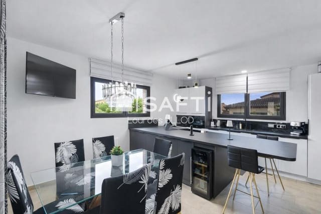 3 slaapkamer Villa te koop in Vilacolum, Torroella de Fluvià met zwembad garage - € 499.000 (Ref: 9508733)